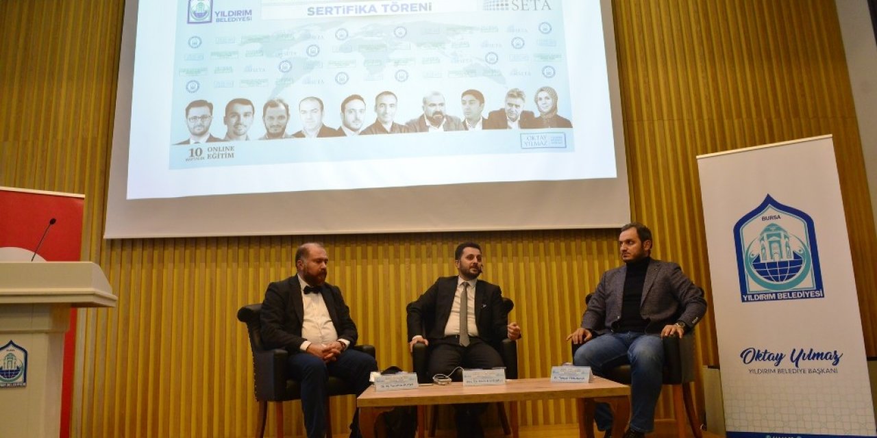 Siyaset Akademisi’nin İlk Kursiyerlerine Sertifikaları Verildi