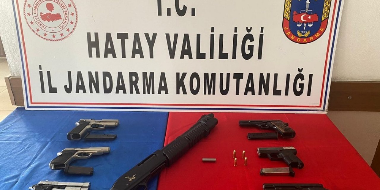 İ̇ş Yerinde 7 Adet Ruhsatsız Silah Ele Geçirildi