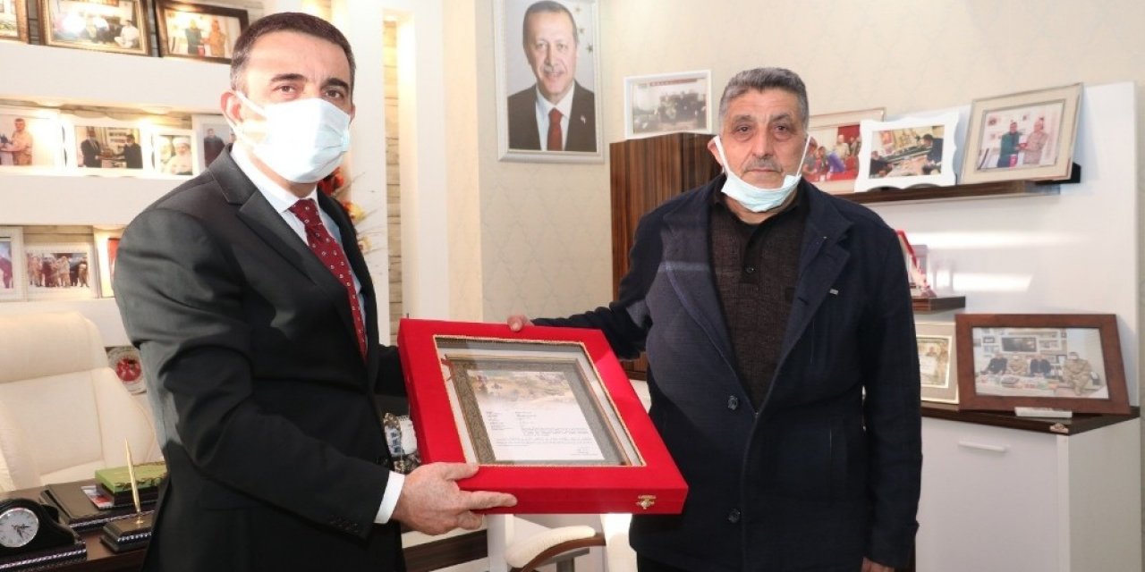 Gara Şehidi Süleyman Sungur’un Ailesine Şehadet Belgesi Verildi