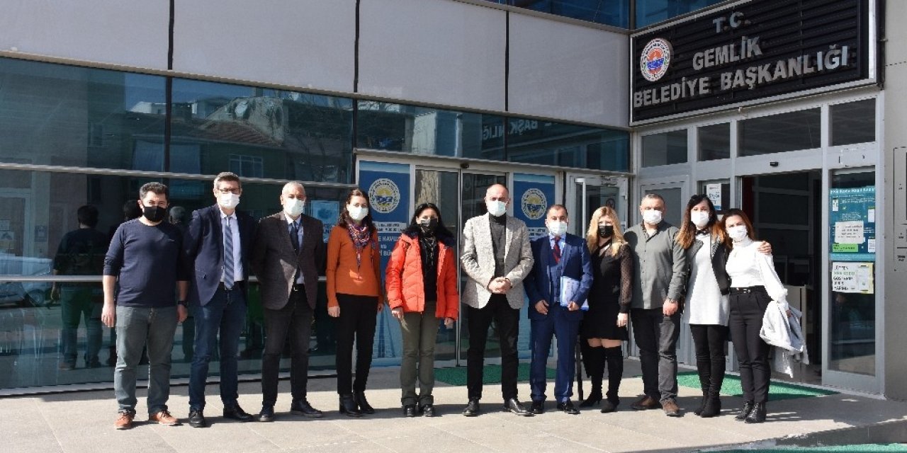 Gemlik Belediyesi’nde Toplu Sözleşme Sevinci