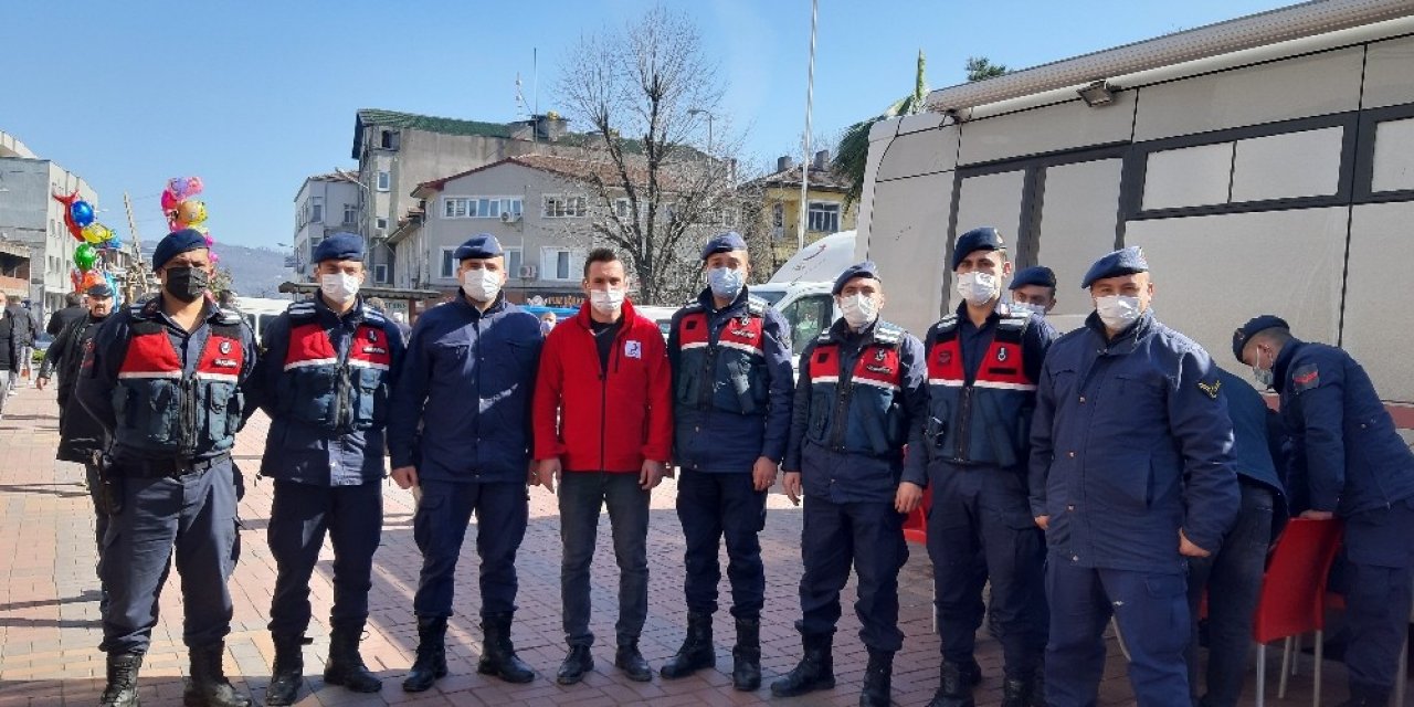 Jandarmadan Kan Bağışına Destek