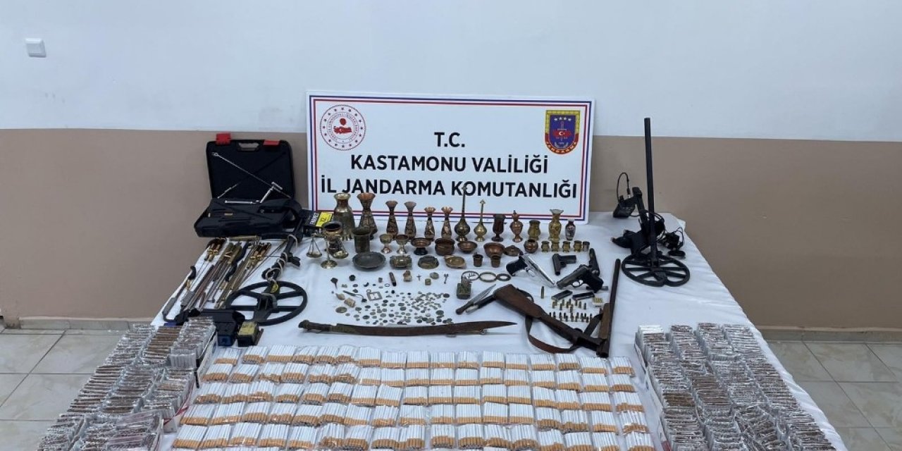 Kastamonu Jandarma Ekipleri Çok Sayıda Tarihi Eser Ele Geçirdi