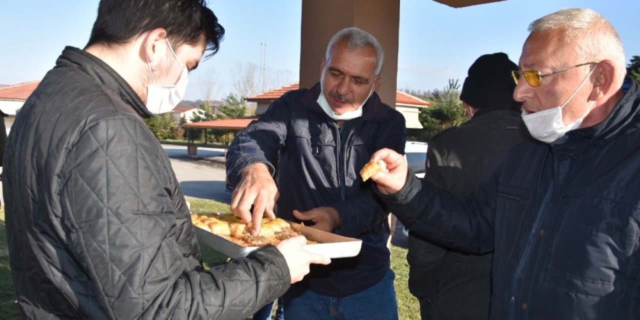 Şantiye Personeline ‘tatlı’ Teşekkür