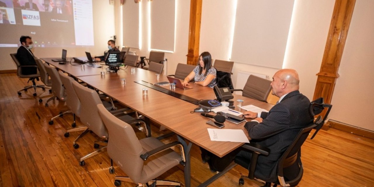 Başkan Soyer Turistlere Güvence Verdi