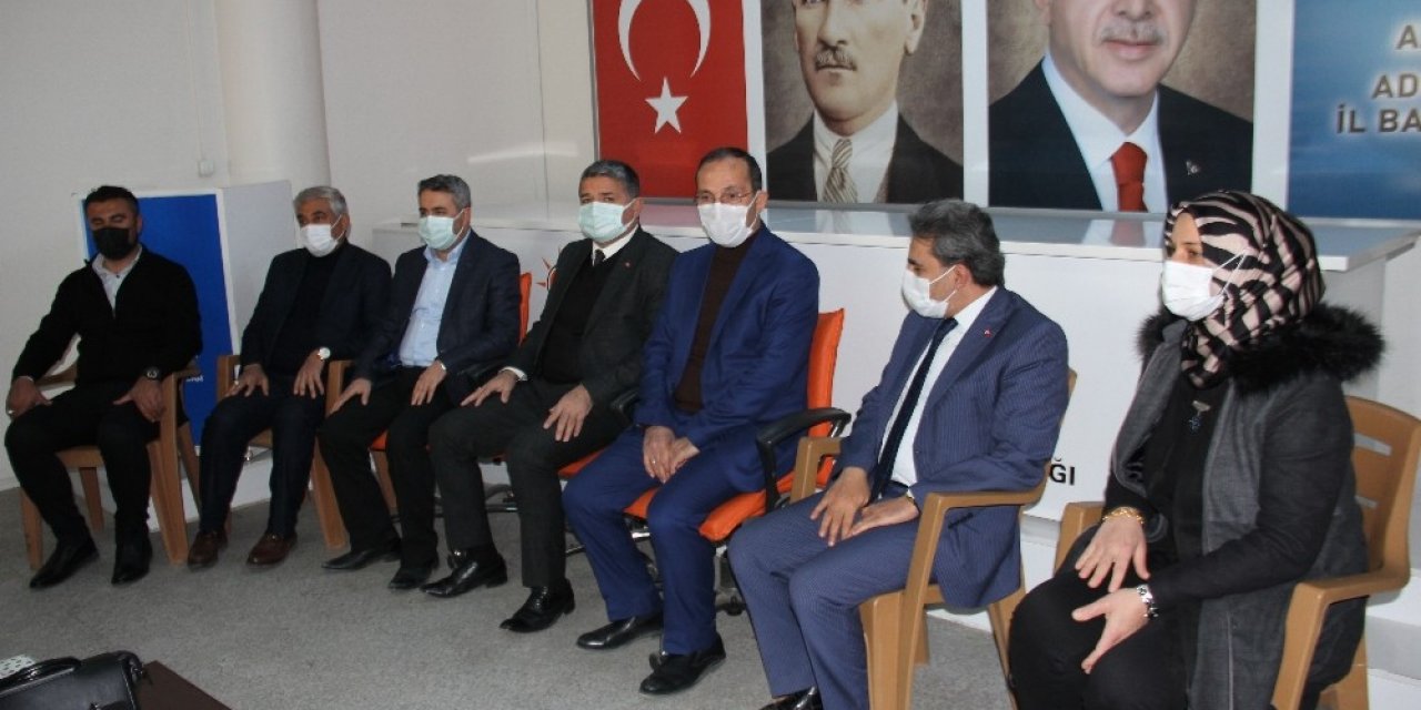 Besni Heyeti Başkan Dağtekin İle Bir Araya Geldi