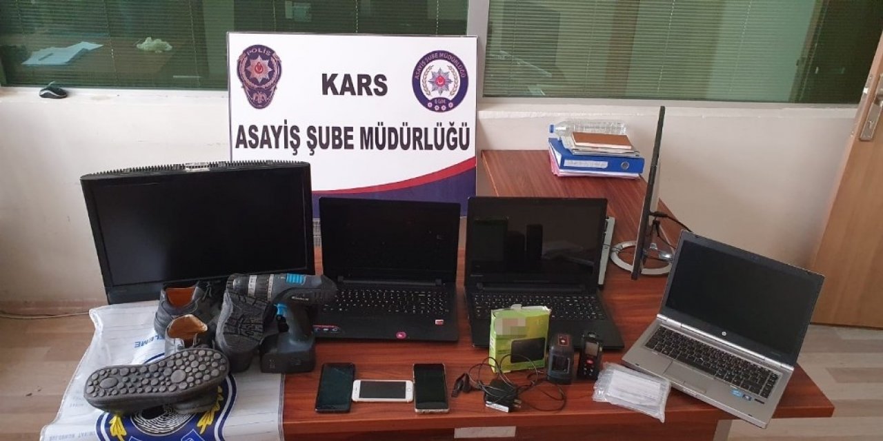 Kars’ta Polis Hırsızı Ayak İzinden Yakaladı