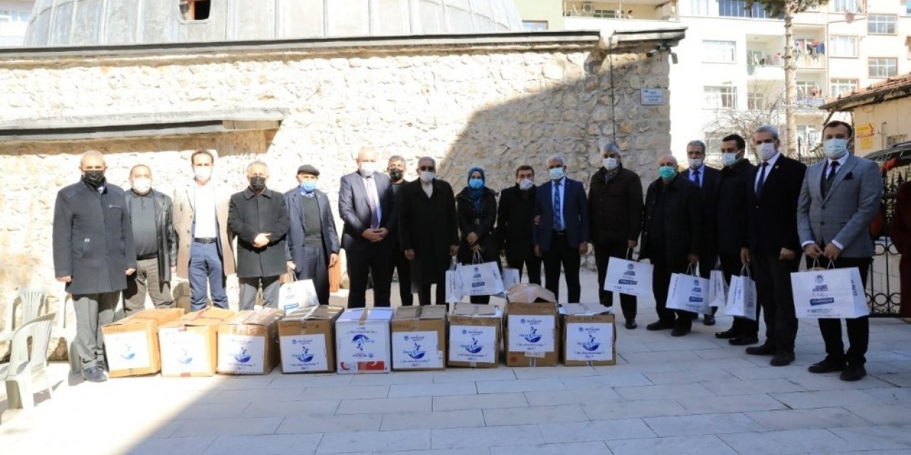 Başkan Güder, 10 Bin Çocuğun Yüzünü Güldürdü