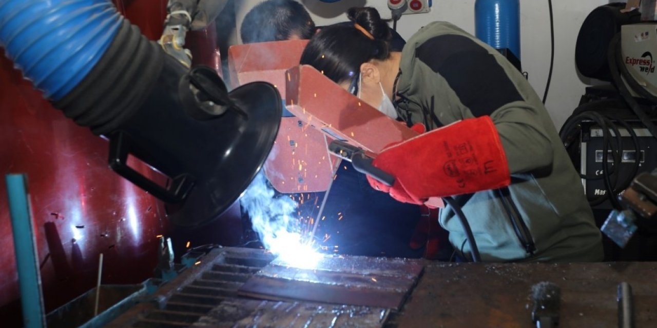 Ko-mek Yüz Yüze Kurs Vermeyi Sürdürüyor
