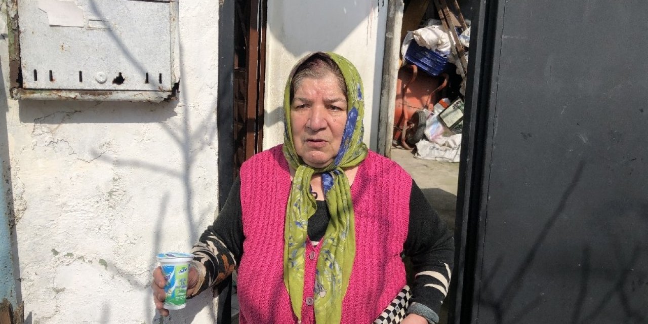Yangında Eşyaları Yanan Yaşlı Kadın: "tek Yaşıyorum, Çok Korktum"