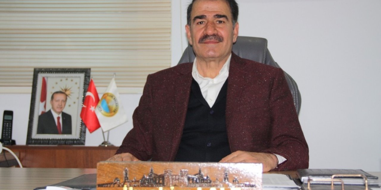 Yıllardır Hizmet Gitmeyen İlçe Ak Partili Başkanın Dev Projeleri İle Küllerinden Doğuyor