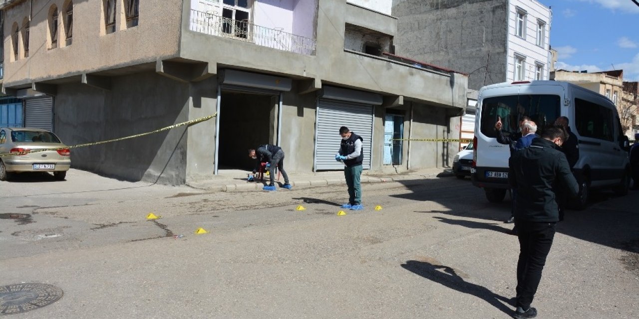 Siverek’te Eve Silahlı Saldırı Kamerada