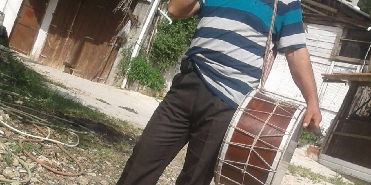 Yere Düşünce Sırtındaki Tüfek Ateş Aldı, Bacağından Yaralandı