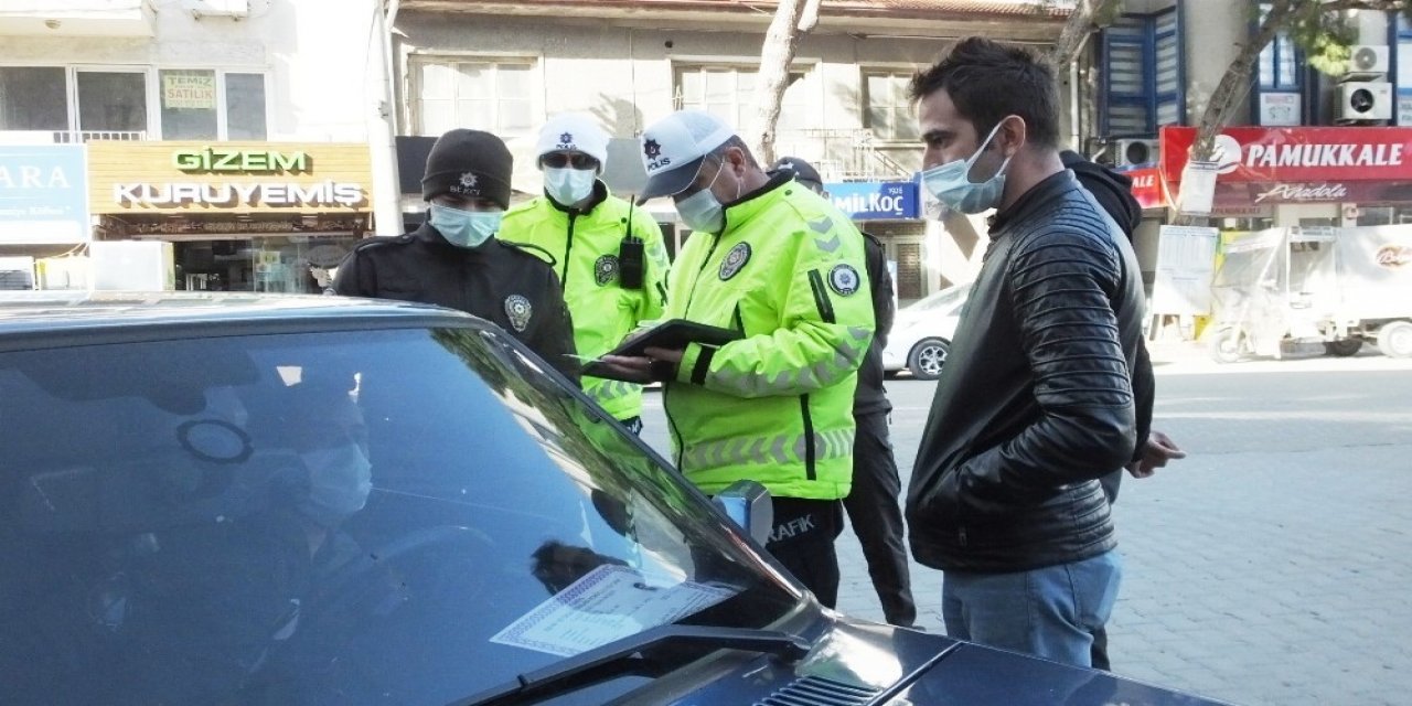 Sokağa Çıkma Kısıtlamasında 180 Kişi Ve 179 Araç Denetlendi