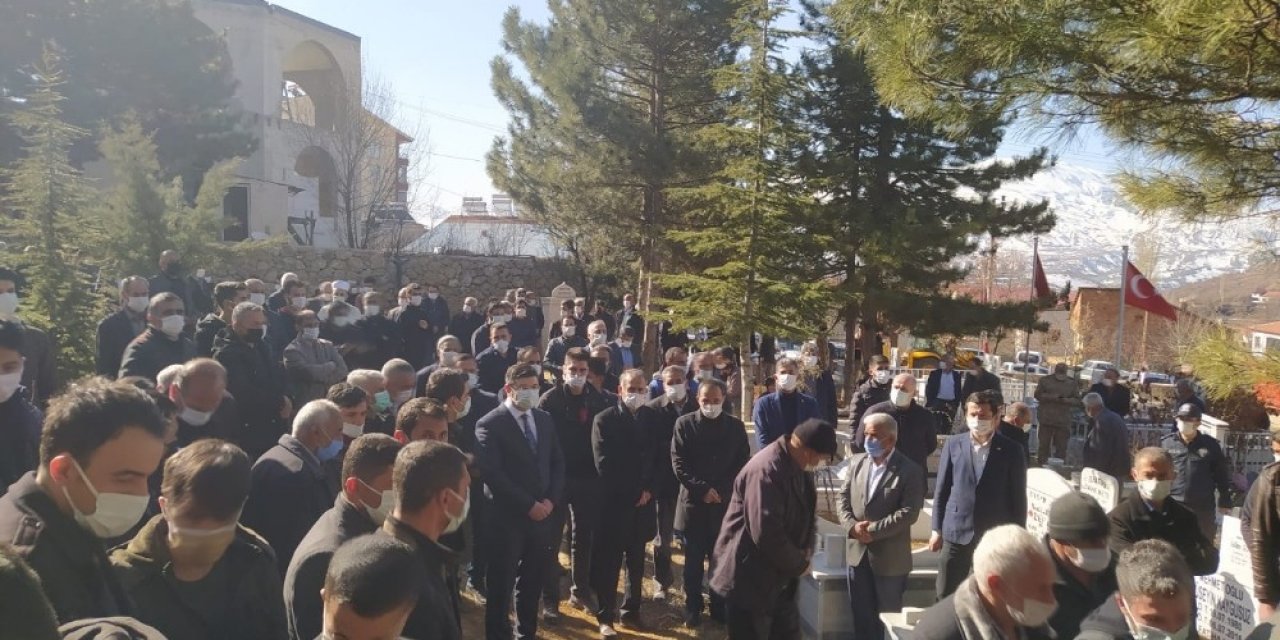 İ̇l Genel Meclis Üyesi Açıkgöz Hayatını Kaybetti