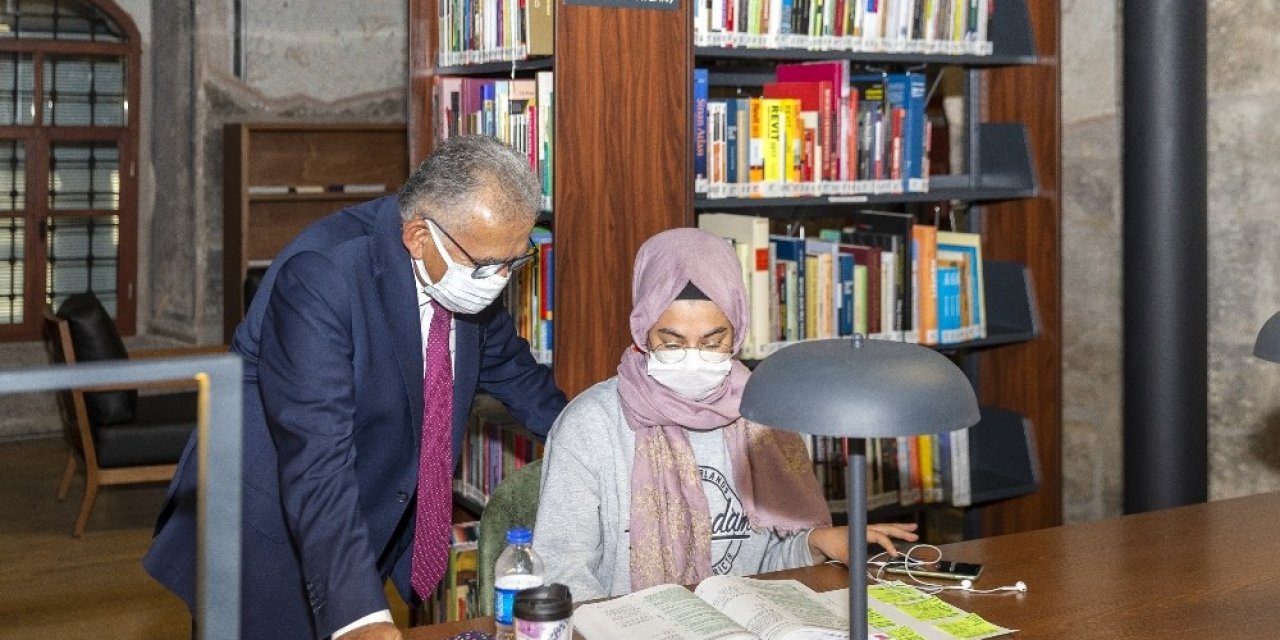 Büyükşehir Kütüphaneleri 775 Kişi Ağırladı, 260 Bin Ödünç Kitap Verdi