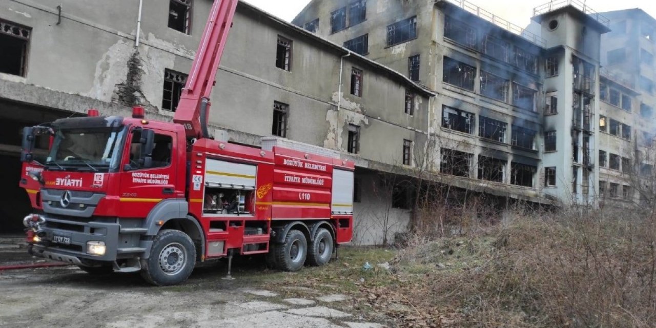 Eski Un Fabrikasında Yangın