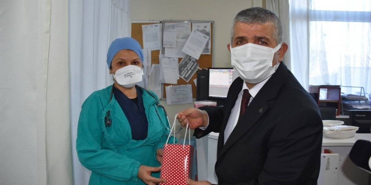 Mhp’den Sağlıkçılara Teşekkür Ziyareti