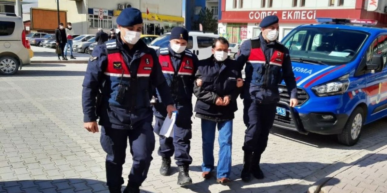 İ̇ş Yerinden Para Çalan Şüpheliyi Jasat Yakaladı