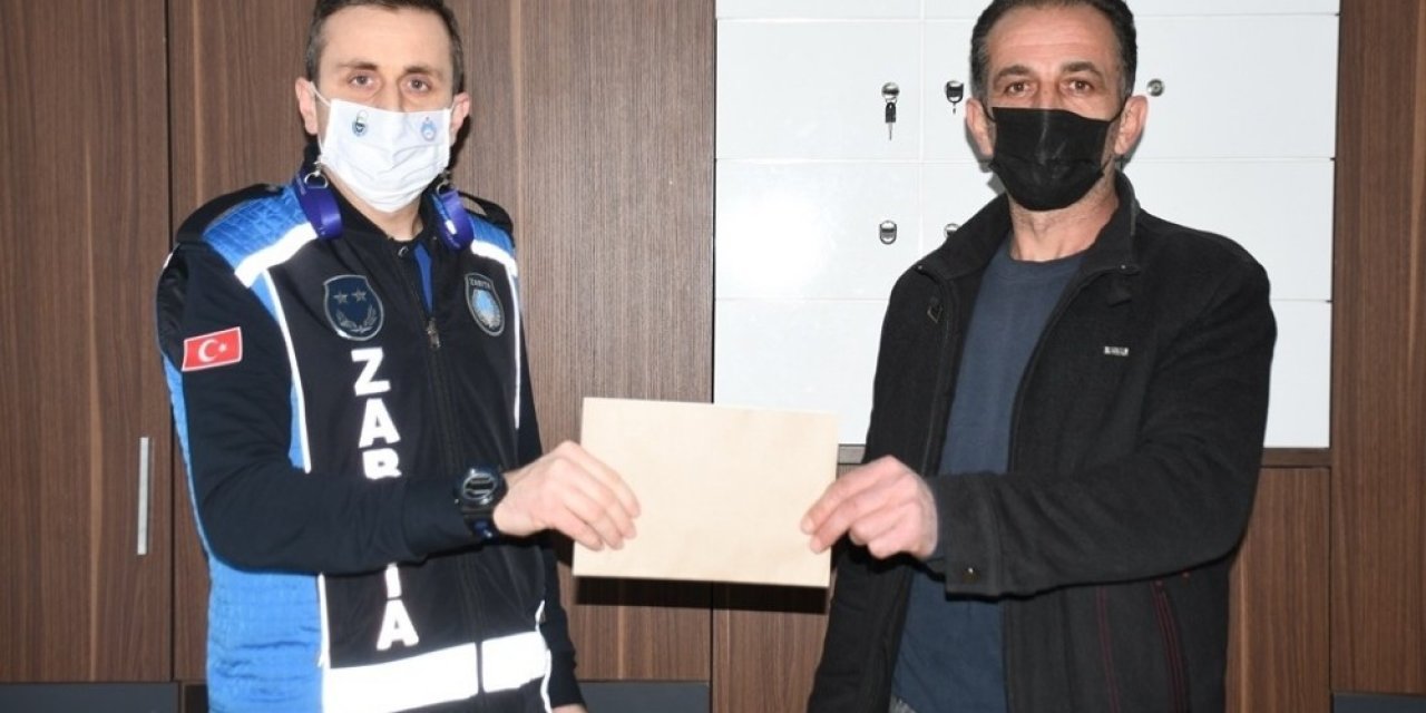 Yolda Bulunan Para Sahibine Teslim Edildi