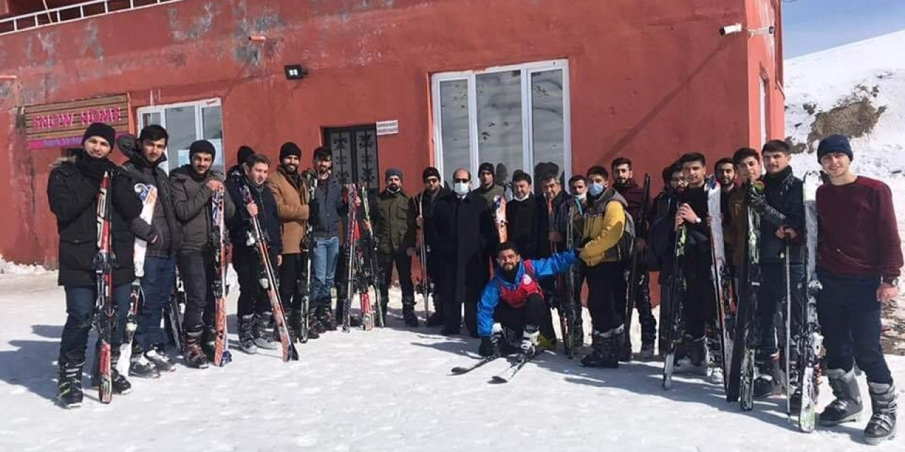 Hakkari’de “gençliğe Değer” Projesi