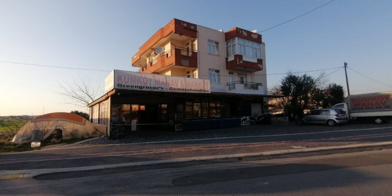 Şizofren Genç Annesini Bıçaklayarak Öldürdü