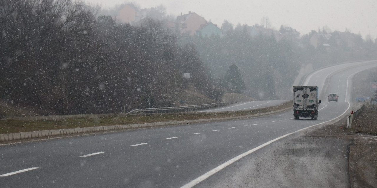 Bolu Dağı’nda Hafif Kar Yağışı