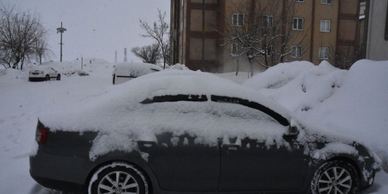 Bitlis’te 25 Köy Yolu Ulaşıma Kapandı