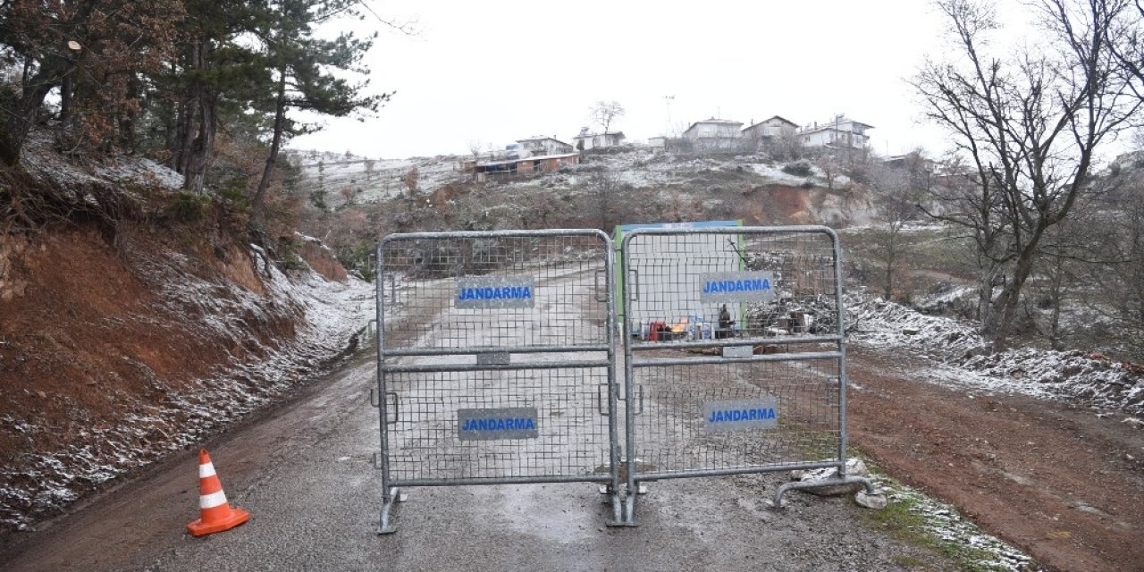 Dursunbey’in Durabeyler Mahallesi Karantinaya Alındı
