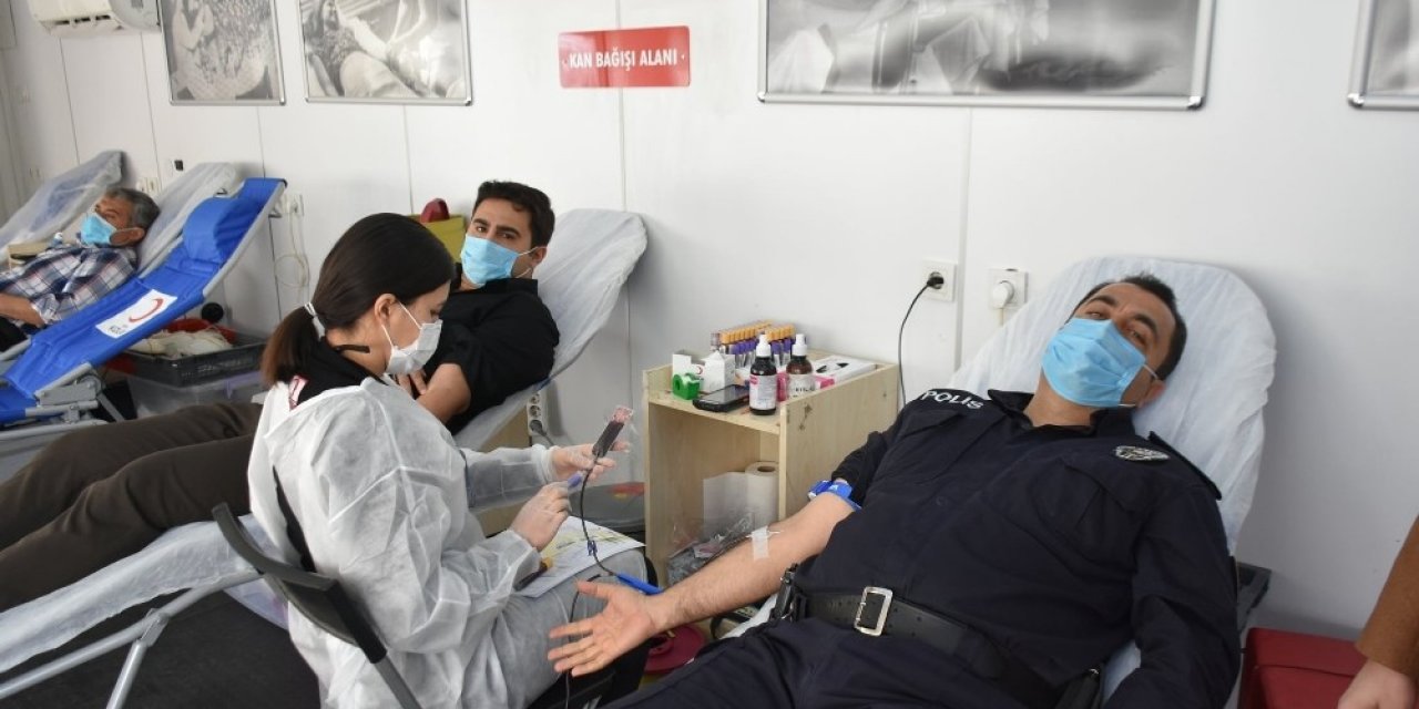 Buharkent’te Kan Bağışı Rekoru Kırıldı