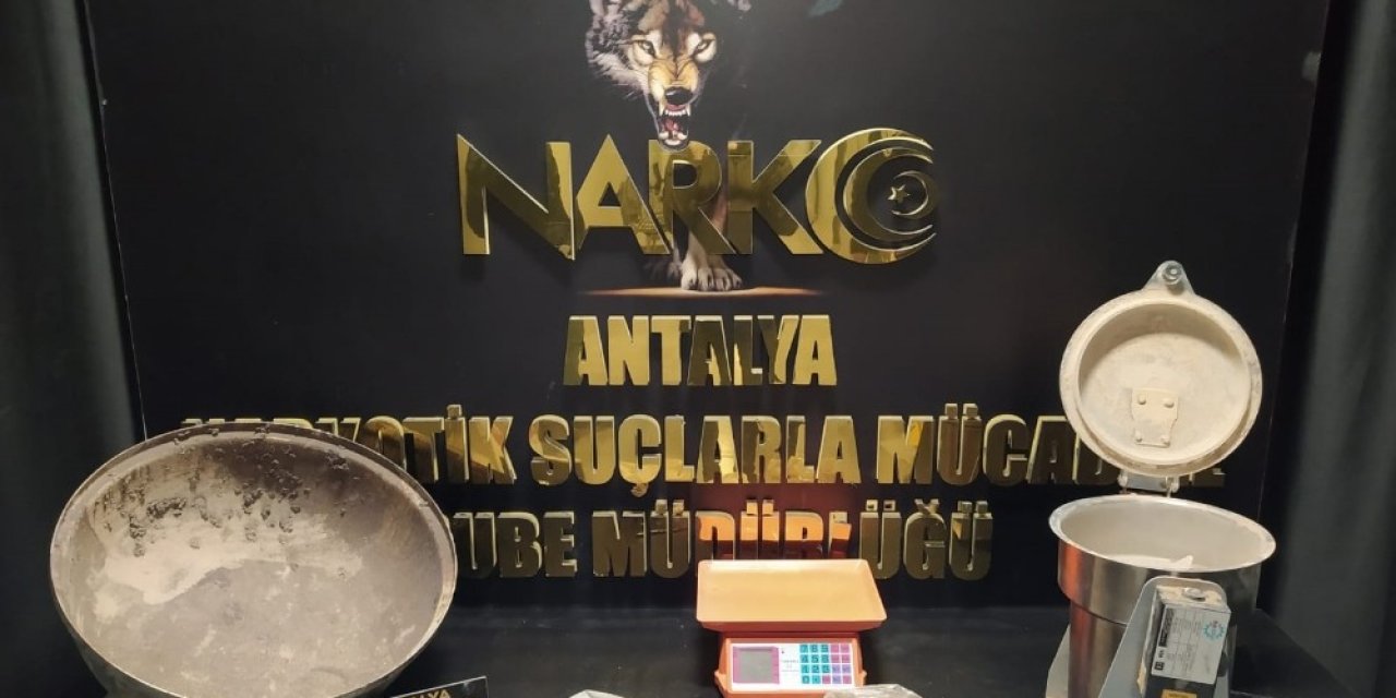 2 Kilo 420 Gram Eroin İle Yakalanan Şüpheli Tutuklandı