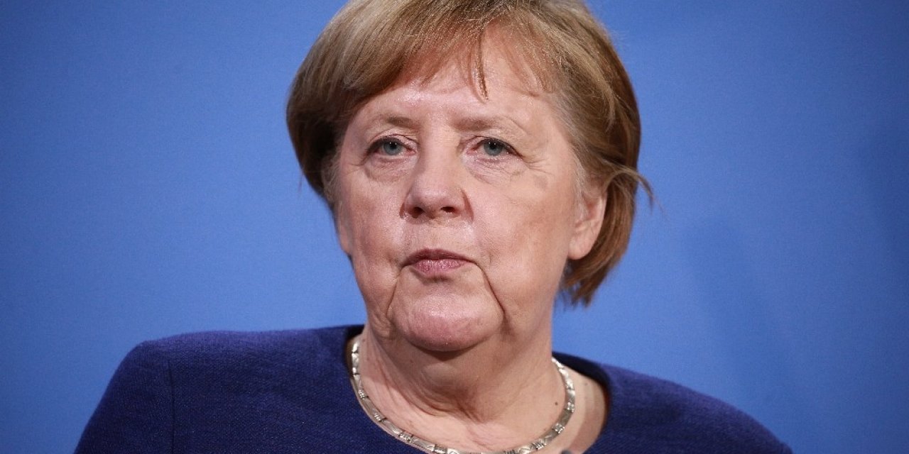 Merkel, Covid-19 Kısıtlamalarını Paskalya Tatiline Kadar Uzatmayı Planlıyor