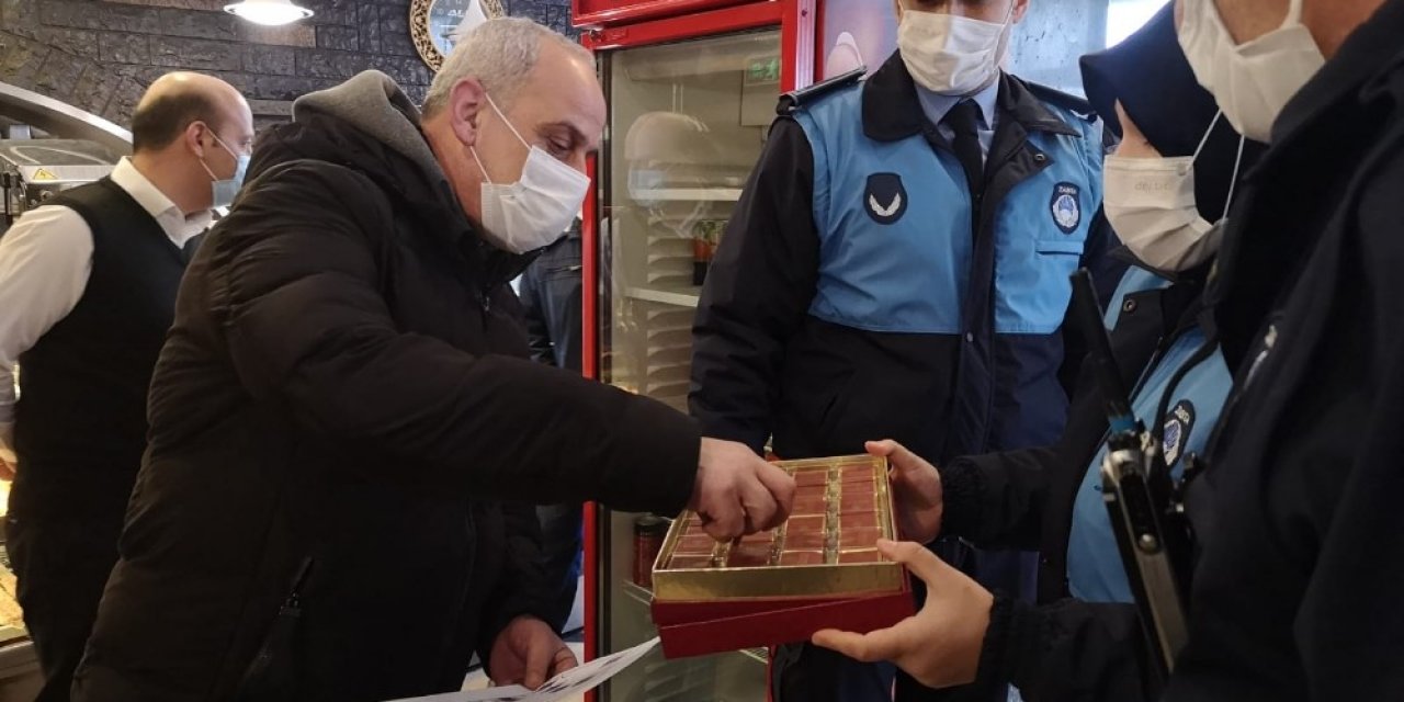 Ümraniye’de Kontrollü Açılan Kafe Ve Restoranlara Denetim