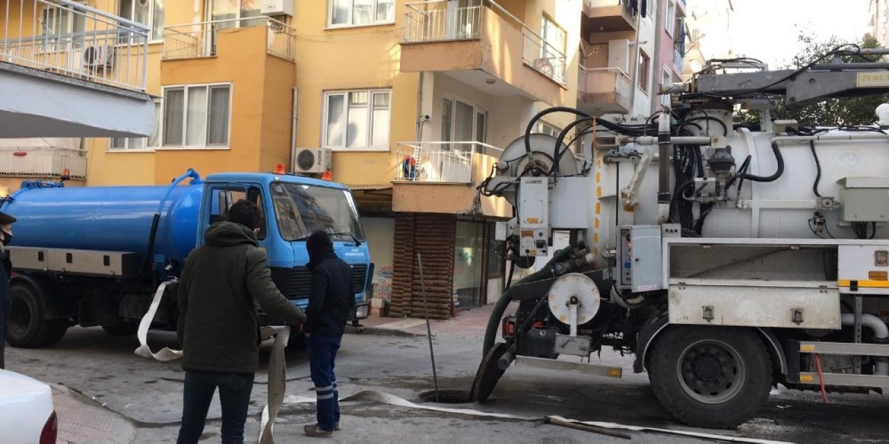 Kanalizasyon Hattından Çıkanlar Şok Etti