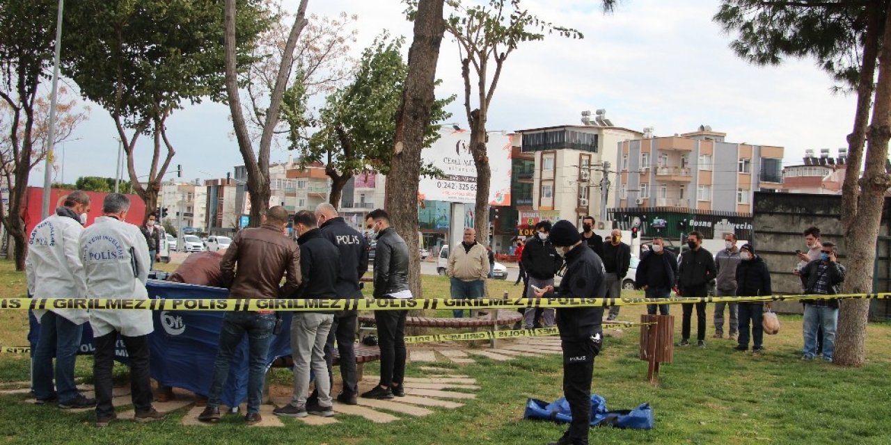 Bir Yakınını Arayıp ’kötüyüm, Gelin Beni Alın’ Dedi, Beklerken Hayatını Kaybetti