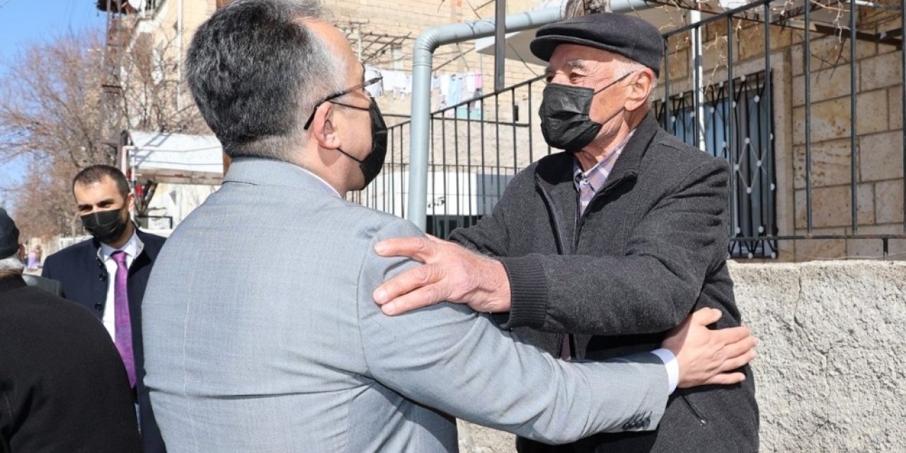 Belediye Başkanı Savran 350 Evler Mahallesinde Vatandaşlarla Bir Araya Geldi