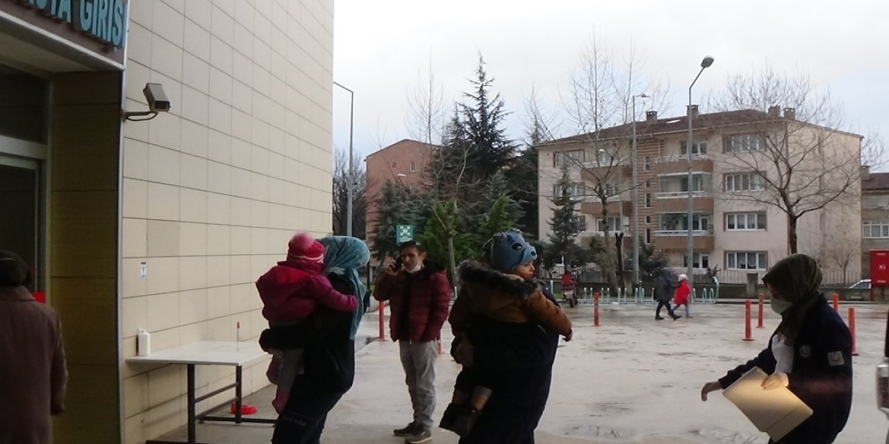 Su Yerine Tiner İçen İkizler Hastanelik Oldu