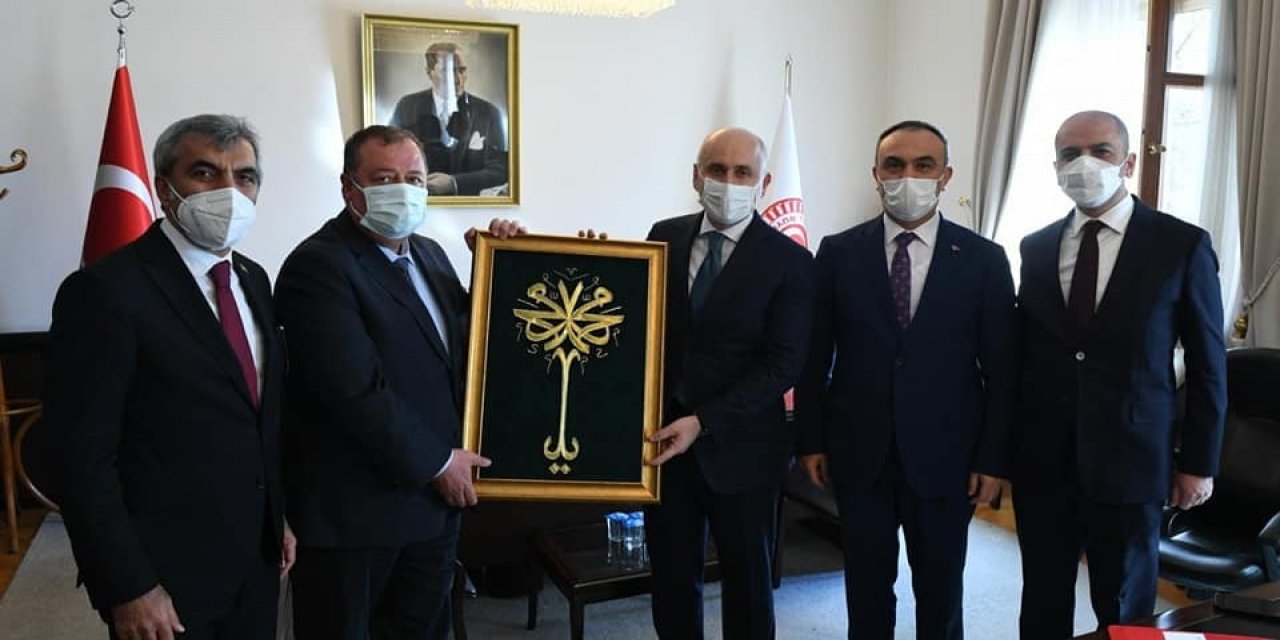 Kilis Heyeti Bakan Adil Karaismailoğlu İle Bir Araya Geldi
