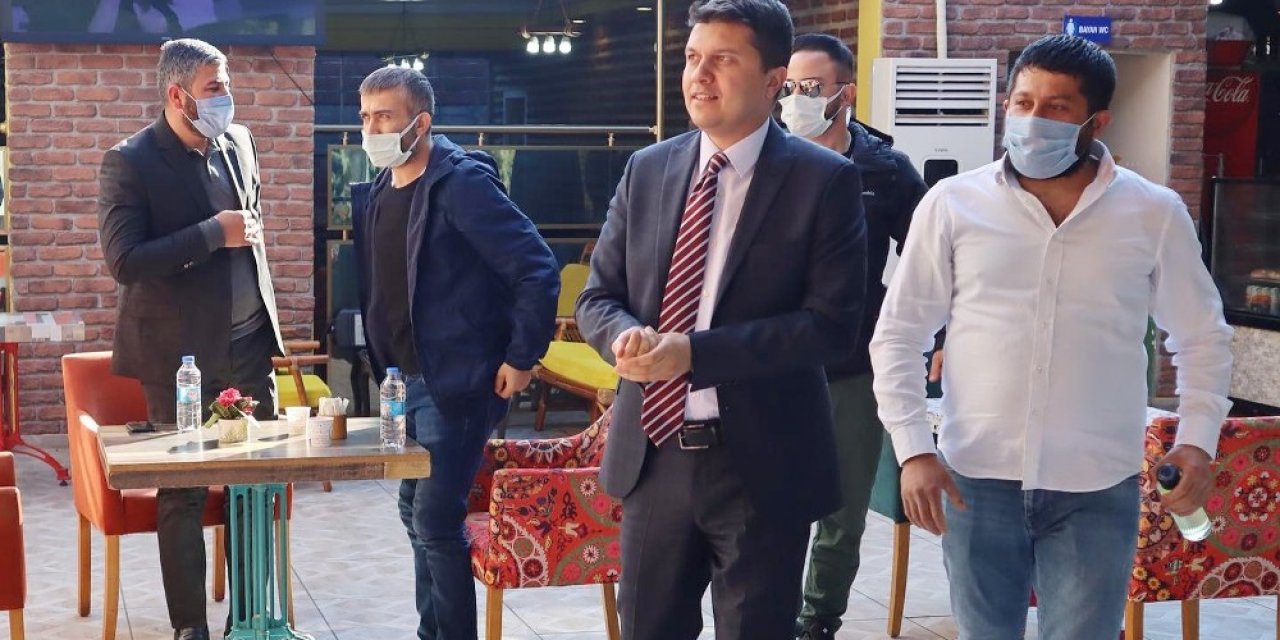 Silvan Kaymakamı Öztürk Esnafla Bir Araya Geldi