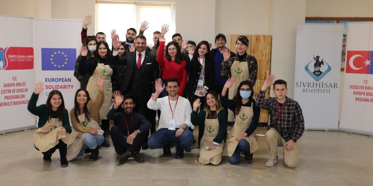 ‘dünyanın Merkezi’ Sivrihisar’da Sosyal Hayata Uyum Projesi