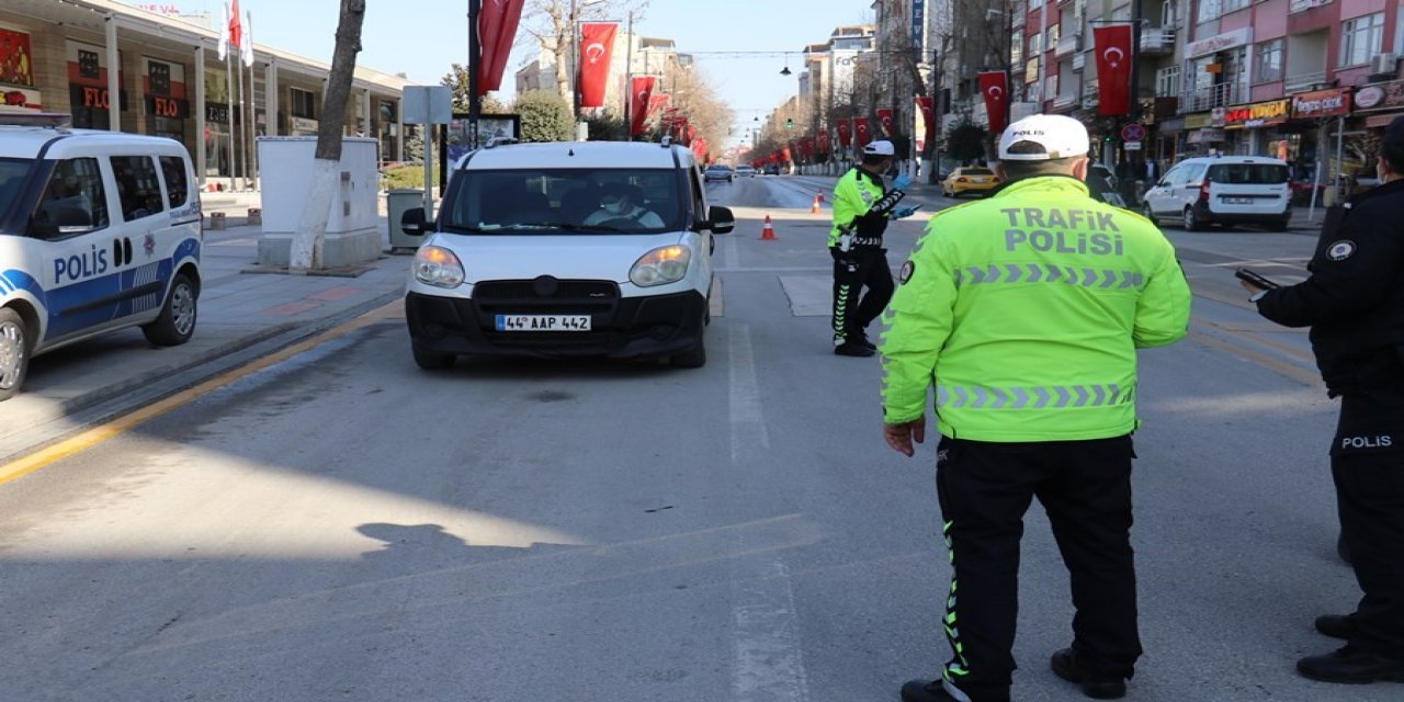 Covid-19 Kurallarına Uymayanlara Ceza Yağdı