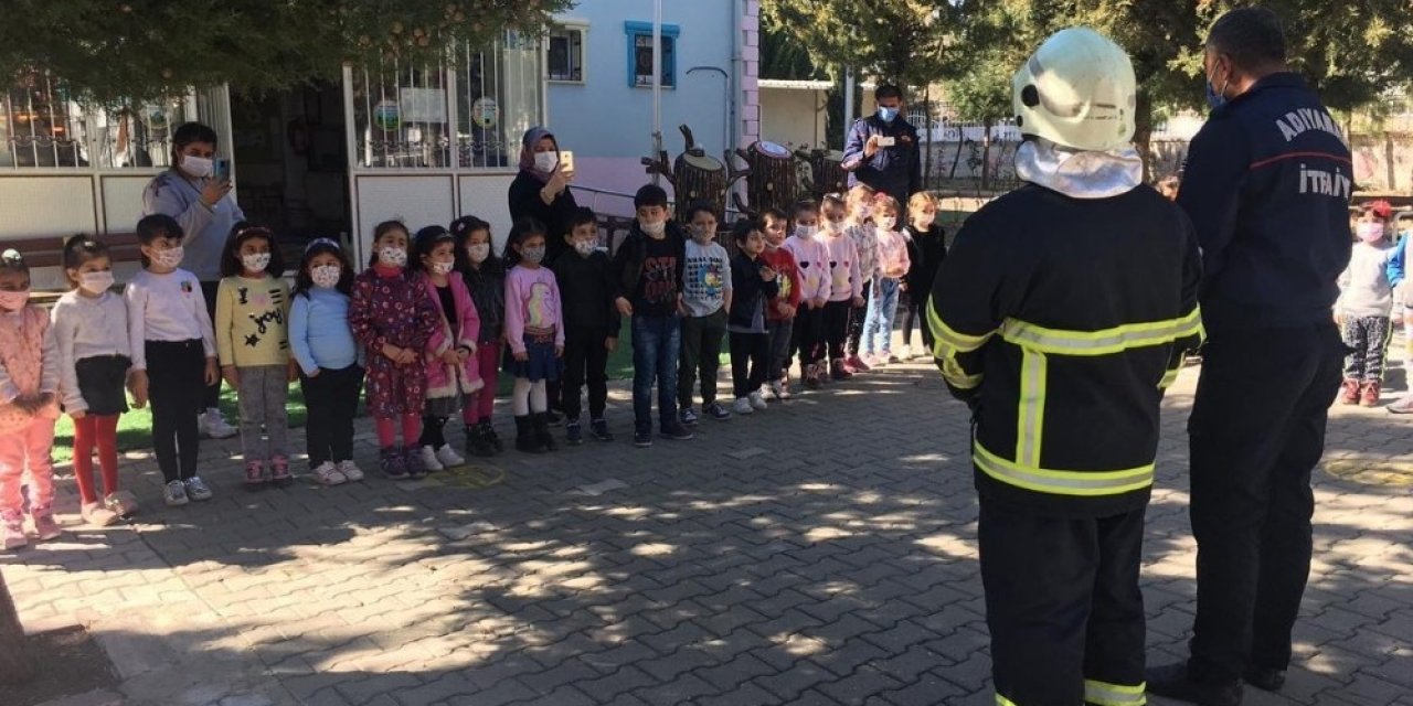 İ̇tfaiyeci Erlerinden Miniklere Yangın Eğitimi