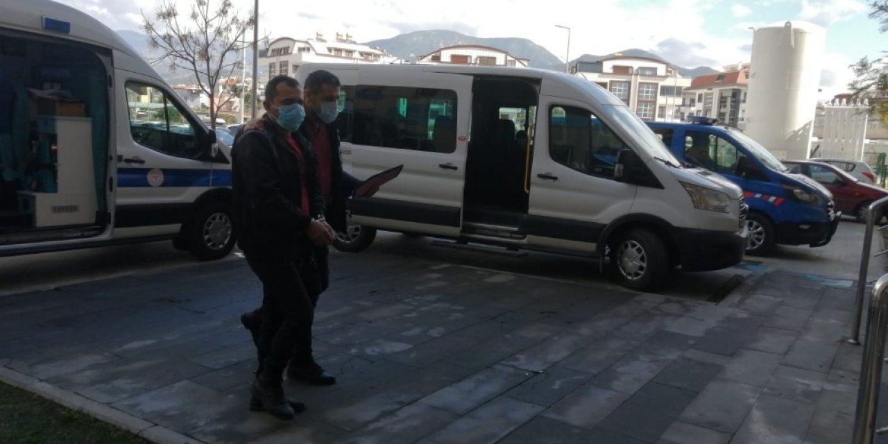 Alanya’da Çeşitli Suçlardan Aranan 2 Şüpheli Yakalandı