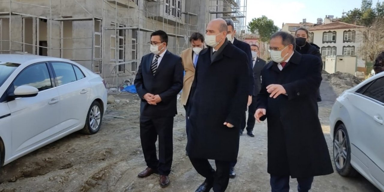 Bakan Soylu, Alaçam Hükümet Konağı İnşaatında İncelemelerde Bulundu