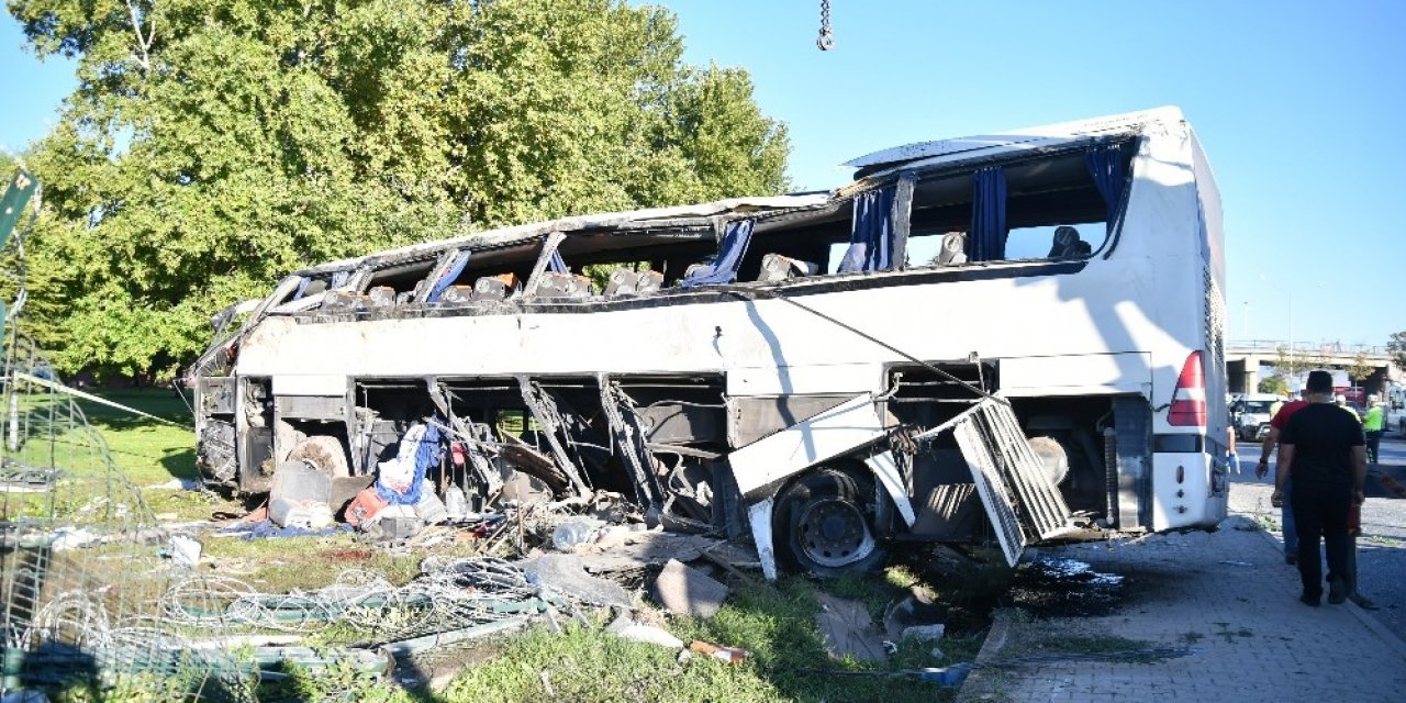 İ̇ki Kişinin Hayatını Kaybettiği Otobüs Kazası Davasında İlk Duruşma