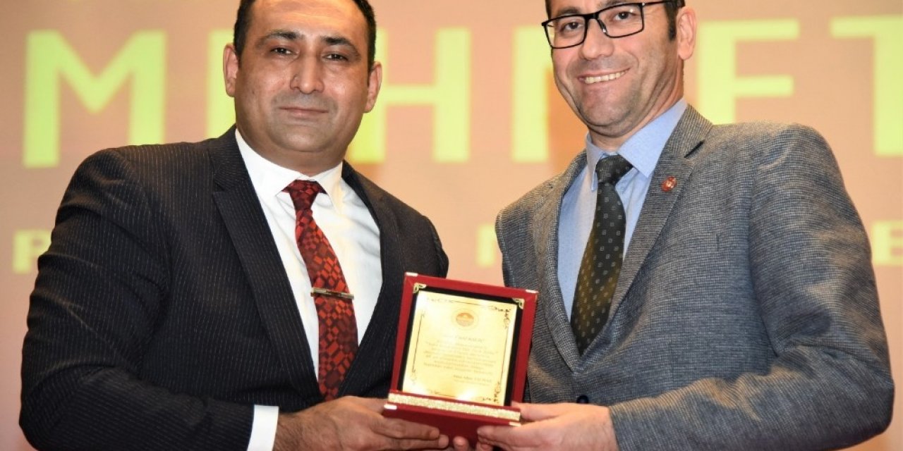 Toroslar Belediyesi, Mersin’in Kurtuluşunun 100. Yılını Kitaplaştırıyor