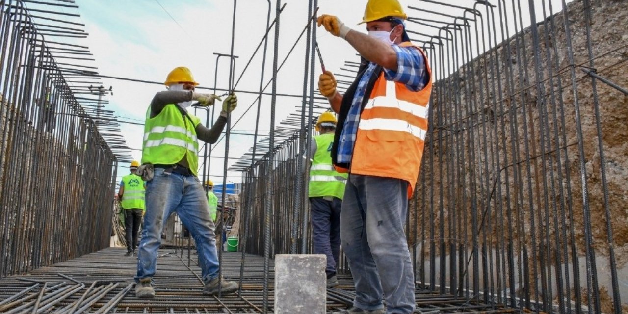Meski̇, Karacailyas’ta 5 Kilometrelik Yağmur Suyu Drenaj Hattını Tamamladı