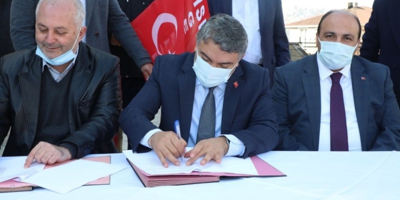 Yüzde 95 Zammı Davullu Zurnayla Kutladılar