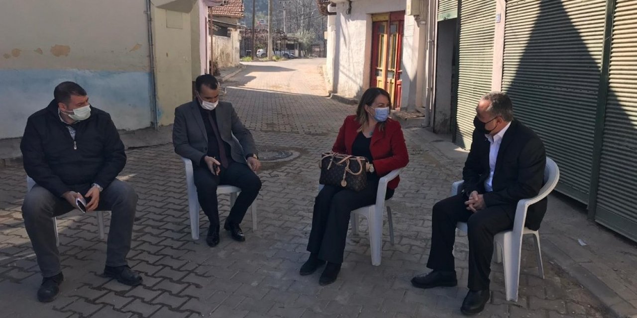 Büyükşehir Ekibi Alaşehir’de Mahalle Muhtarlarını Dinledi