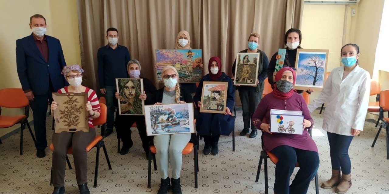 Deniz Taşları Sanat Eserine Dönüştü