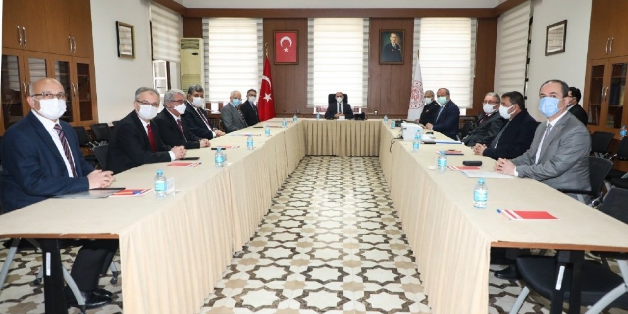 Konya’da Üniversite Güvenliği Koordinasyon Ve İ̇şbirliği Toplantısı Yapıldı